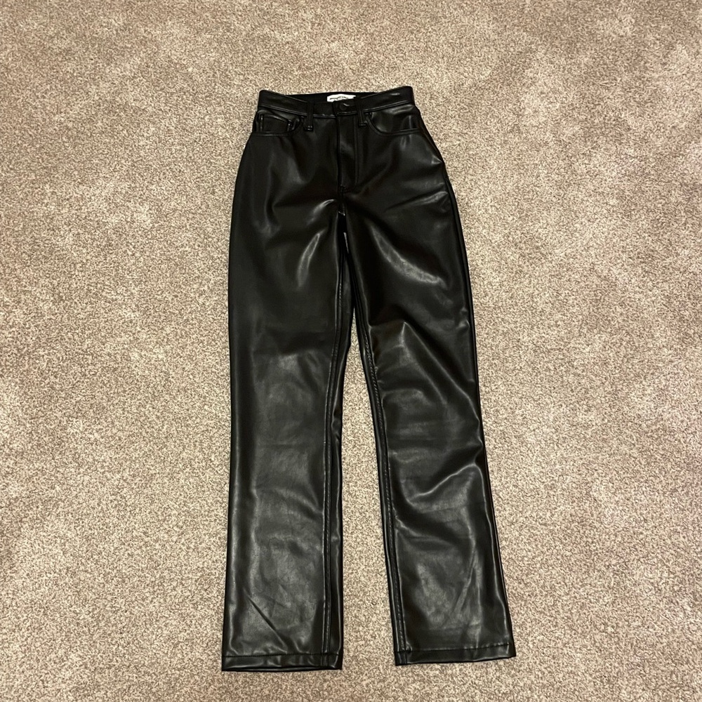 Abercrombie & Fitch Curve Love The 90s Straight Ultra High Rise Leather Pants